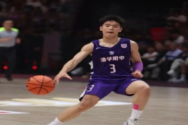 CBA季前赛北京首钢对北控曾凡博与廖三宁对决分析前瞻全观察